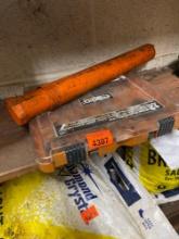 Concrete bit and rigid blades