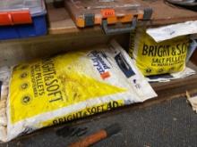 Salt pellets