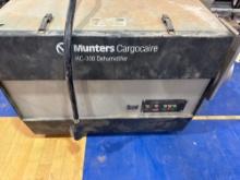 Munters cargocaire HC-300 Dehumidifier Must bring help to load Measurements in photo