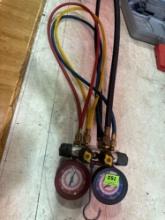Manifold gauge set