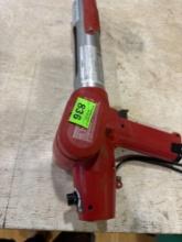 Cordless caulk and adhesive gun