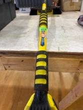 Adjustable scrapper