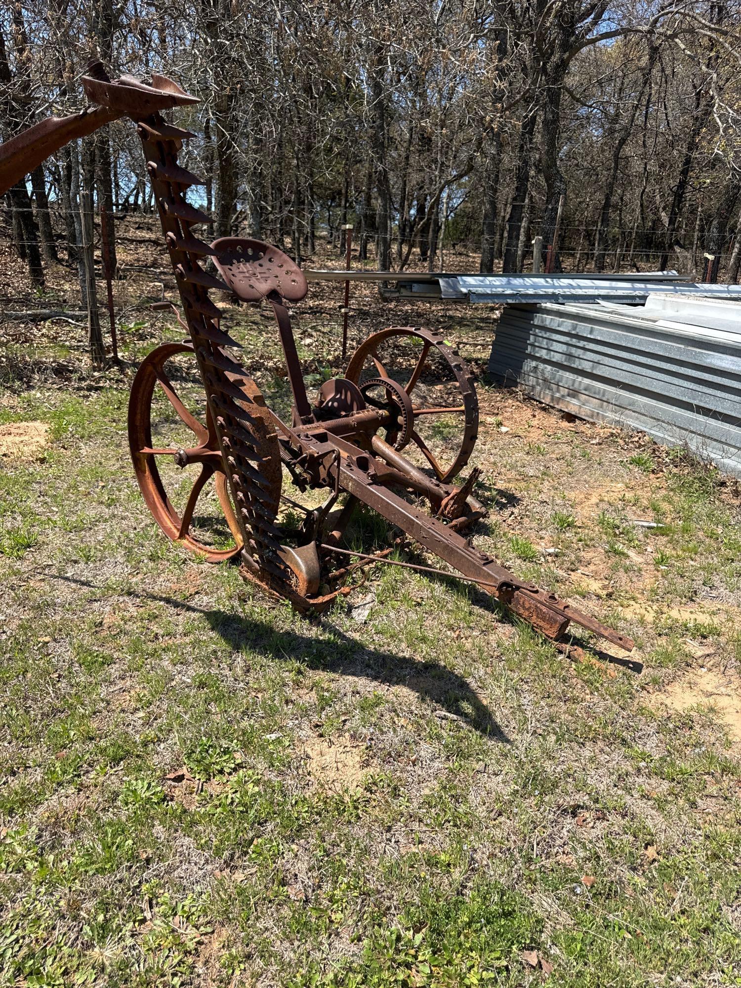 Vintage sickle cutter must bring help to load Condition unknown
