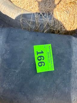 6 x 2 big tire to make water tank, must bring help to load Condition unknown