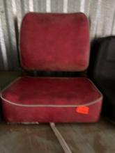 Lawnmower/tractor seat