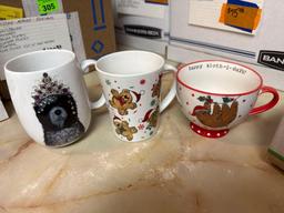6 large mugs