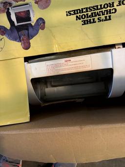 Baby George rotisserie in box