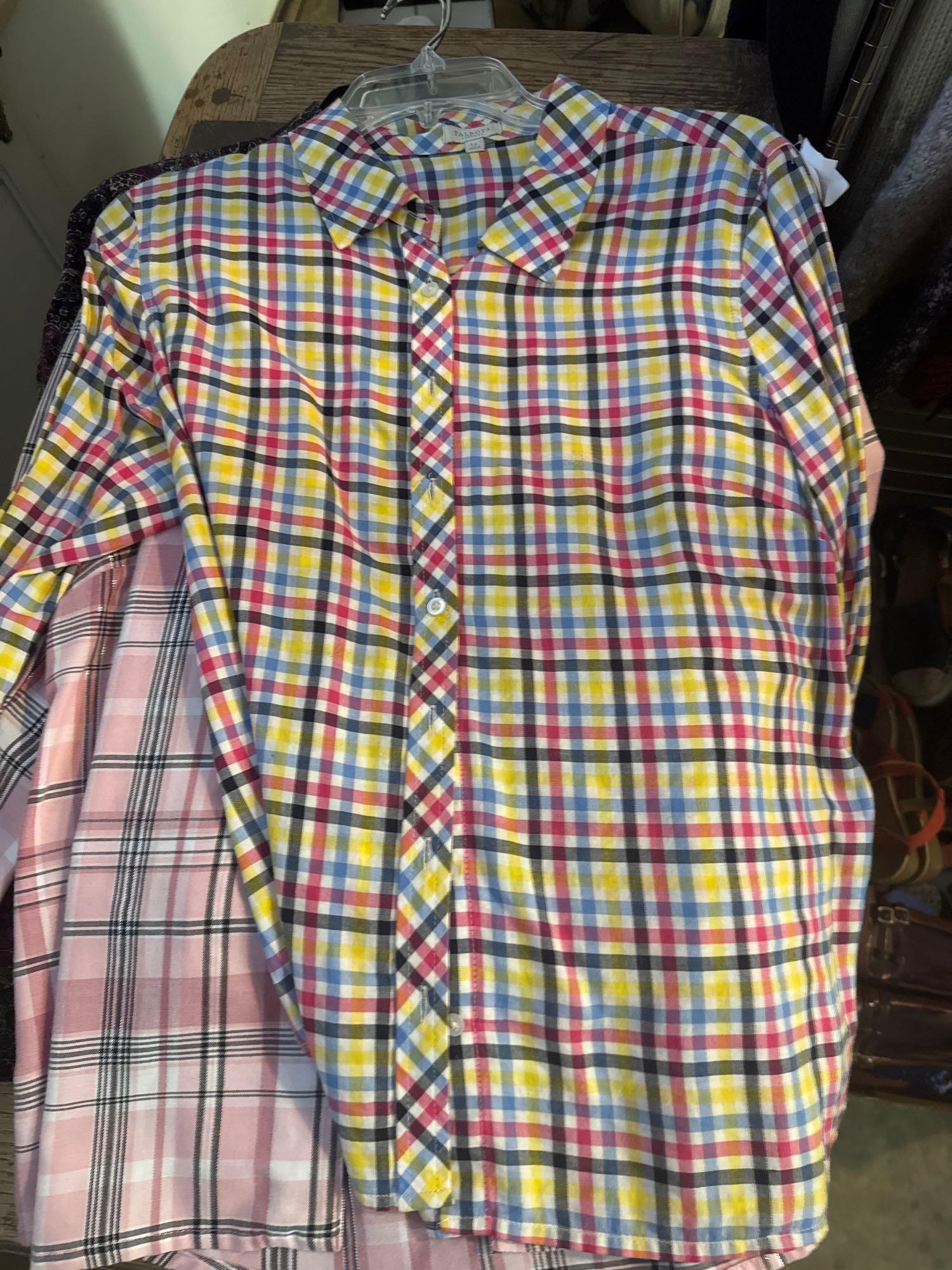 Womens blouses and shirts sizes 810, mediums, 63 pieces