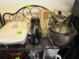 George Forman grill, Kraft, Hamilton Besch electric knife, Hamilton Beach stand mixer