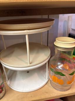 Decor, vases, plastic lazy Suzan plastic bowls