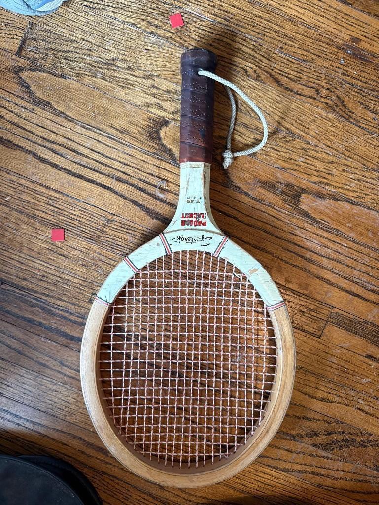 5 Tennis rackets, paddle racket, covers