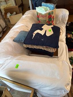 Loveseat (only)