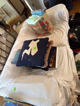 Loveseat (only)