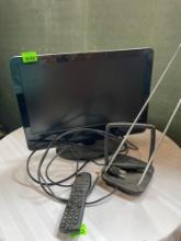 18 inch Vizio tv with remote and Philips antenna