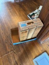 Canada Dry wood bottle crate