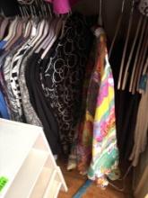Womens clothes XXL and pants size 15w