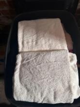 Storage tote of towels