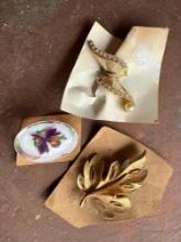 3 Vintage pins