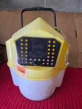 Frabill Flow Troll Minniw Bucket. Fishing/Outdoor Recreation.
