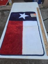 Home Trends, New Texas Door Rug.