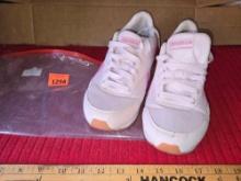 Reebok Athletic Shoes. Size 8.5.