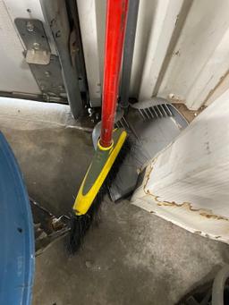 broom and dust pan