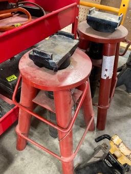 two 10 ton jack stands