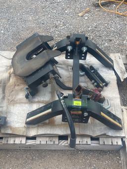 Rail style Reese 5th wheel hitch; 2in drop stinger & ball; E2 weight distribution hitch saddles &