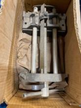 wheel alignment clamp