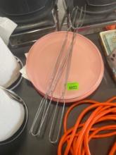 plastic plates; fork roasters