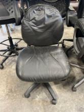 Black office chair