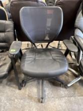 Rolling office chair