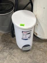 small trash can
