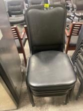 4 metal chairs w/ cushions