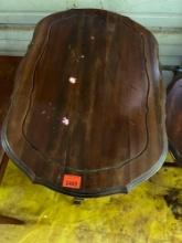 4 leg parlor table Measurements in photos