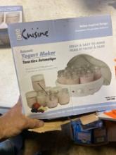 Yogurt maker