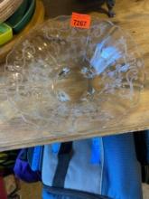 Etched bonbon dish or nut bowl