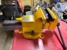 Bench vice