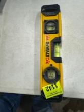 Dewalt level