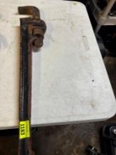 Pipe wrench
