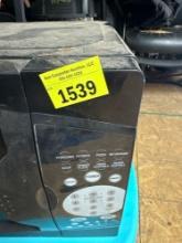 Microwave PICK UP IS ON DAY 2 ONLY