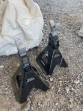 Huskey Jack stands 2 times the money