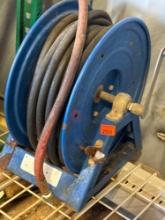 Hose reel with hose