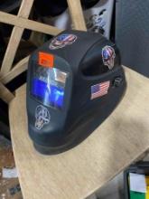 Welding helmet