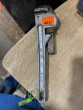 Pipe wrench