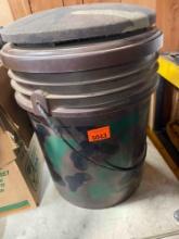 Bucket with break light, cutting oil can and more inside