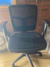 Rolling chair
