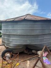 Grain silo 13x13x12 Buyer Must bring help to load