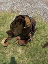 Saddle Buyer Must bring help to load