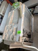 Window unit Buyer must bring help to load Condition unknown
